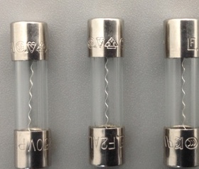 玻璃保险丝管 1A 250V F1AL250VP 5*20mm