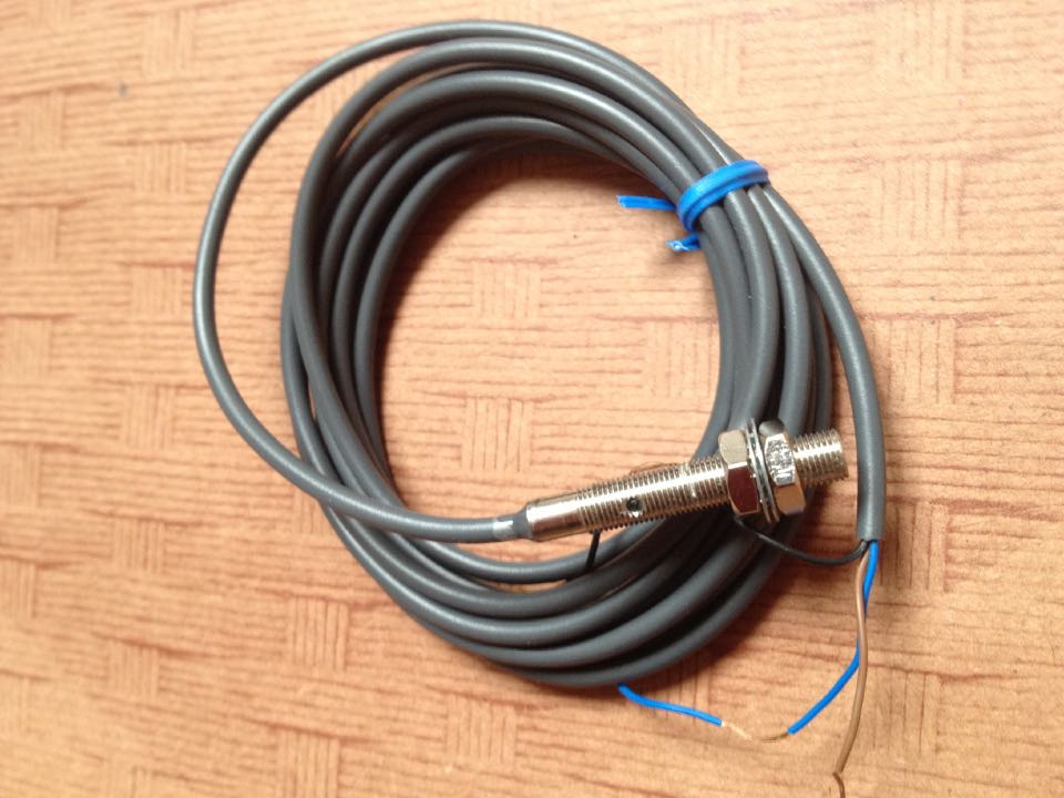 直销 LJ6A3-1-Z/BX 电感式接近开关传感器 三线NPN常开 M6带螺纹