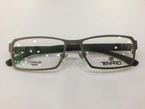 代言淡泊纯钛眼镜架