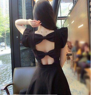 2020新款新款连衣裙 修身性感漏背蝴蝶结小飞袖短袖大码女装
