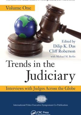 【预售】Trends in the Judiciary: Interviews with Judges A...