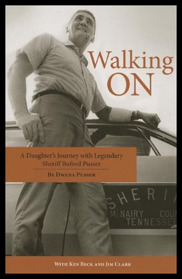 【预售】Walking on: A Daughter's Journey with Legendary S