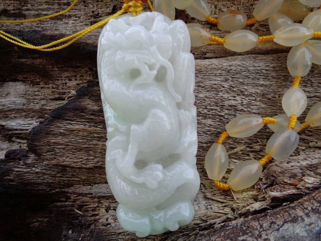 促销新款定制翡翠玉石威龙献瑞吊坠男士挂件黄龙玉项链手玩玉把件