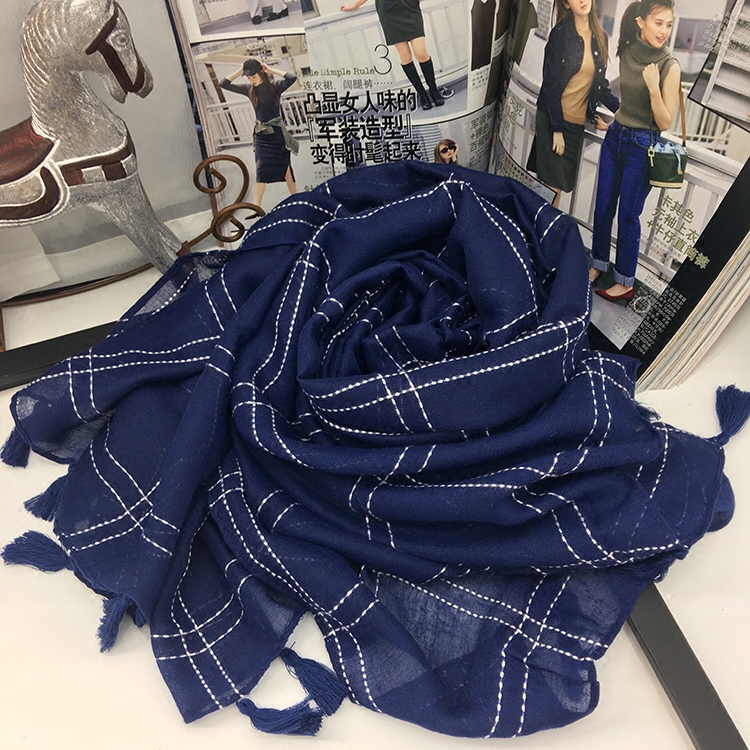 韩版百搭丝巾女防晒披肩长款春秋天棉麻薄款格子围巾夏防晒沙滩巾