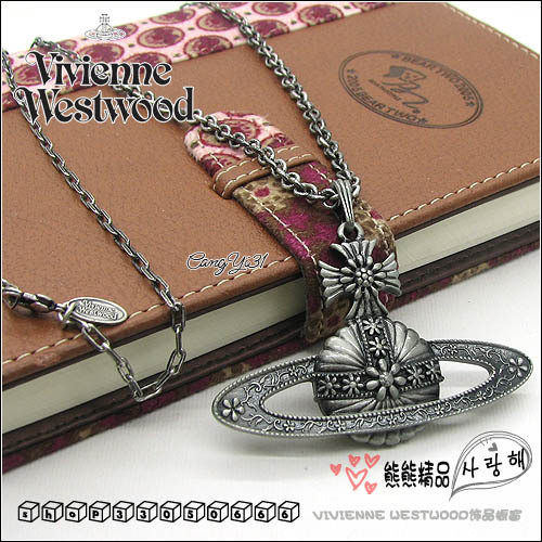 thumbnail for British vivienne Vivian VW vintage carved large Saturn necklace L048 jewelry