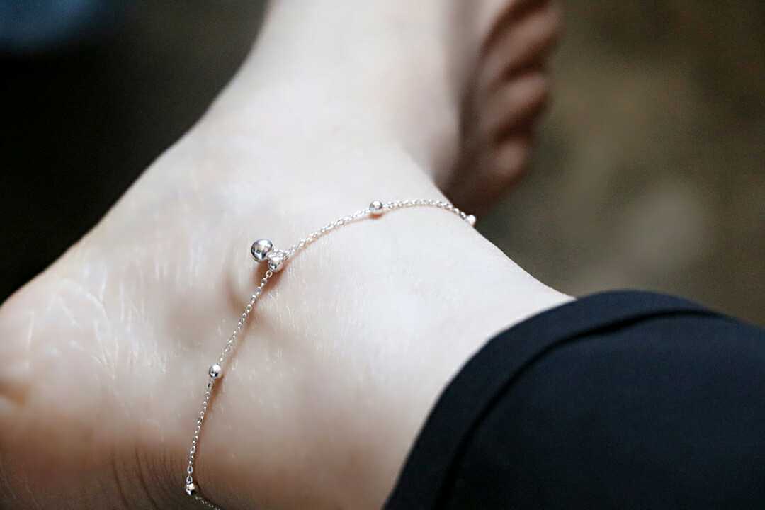 ÏÄÈÕ¸£Òô¡£´¿Òø³¬Ï¸ÁåîõÒøÖéÊÖÁ´½ÅÁ´ÆøÖÊÏÔ°×ÏÔÊݽÅïíÊÖïí²»µôÉ«