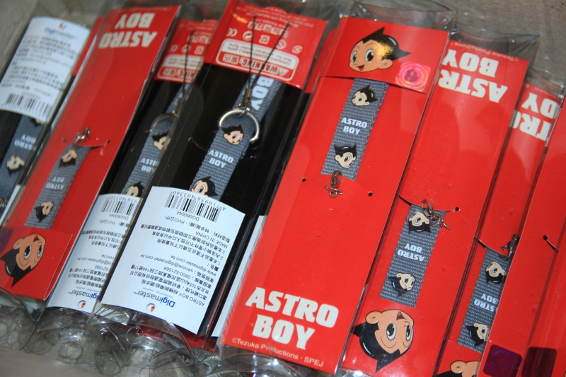 正版铁臂阿童木ASTRO BOY数码腕带，带正版防伪，库存老货，怎么样,好用不?