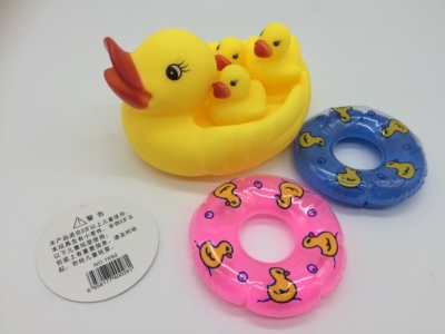 包邮正品戏水玩具双泳圈鸭子家族四只大黄鸭婴幼儿宝宝洗澡泡泡捏