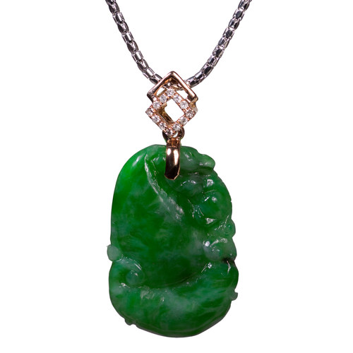 绿色翡翠葫芦吊坠玉绿色实物拍摄