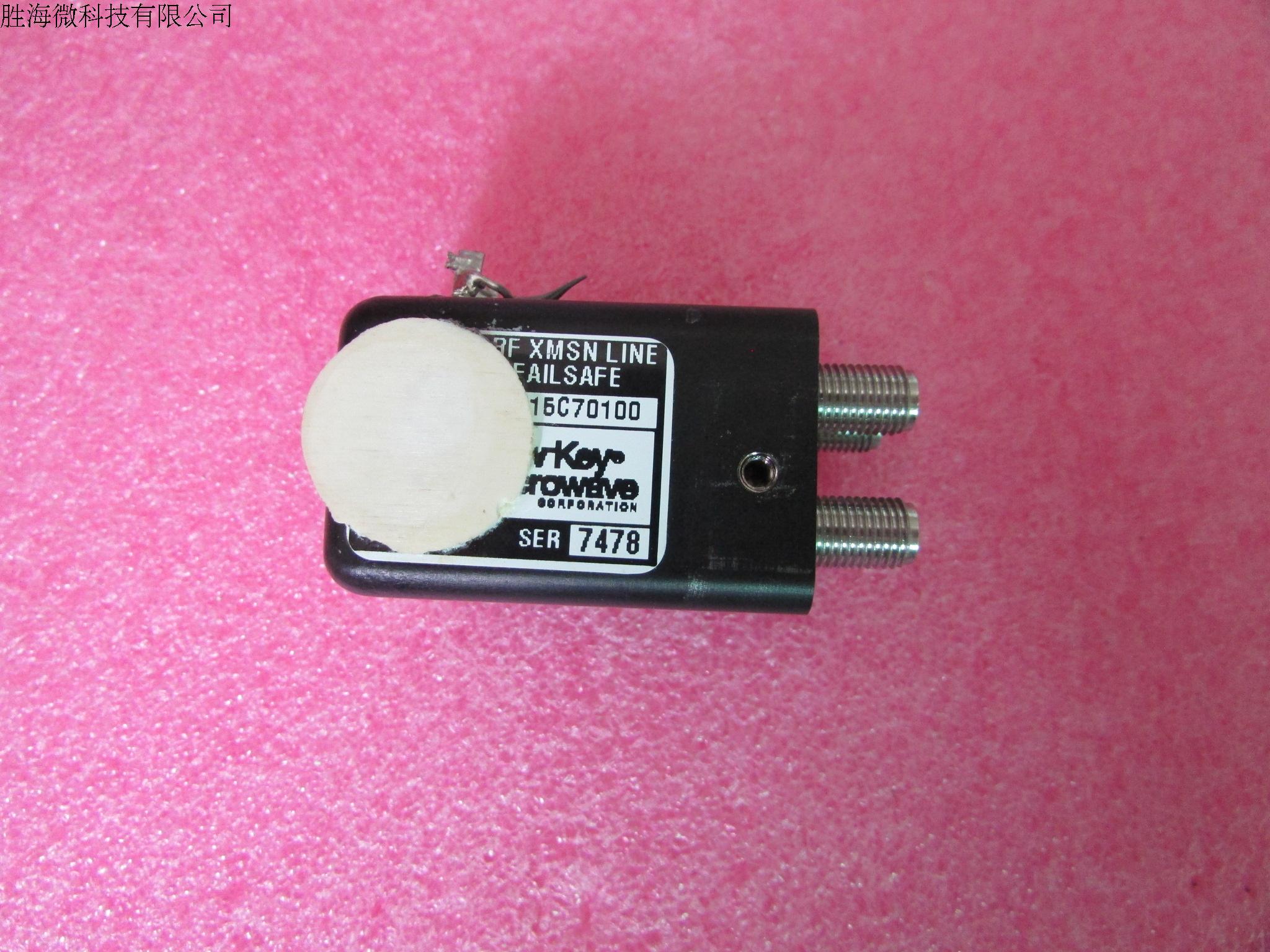 DOW-KEY  DC-18GHz 450W 28V DBDP 射频微波同轴转换双刀双掷开关 频率范围：DC-18GHz 插损：0.3dB 隔离度：80dB 输入最大功率：450W 工作电压：28V