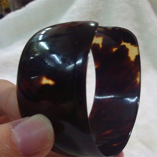 natural Madagascar Tortoiseshell Braceletin the Accessories/Fashion Jewelry, Bracelet  category - from Buy2taobao.com to provide professional Taobao agent buy service