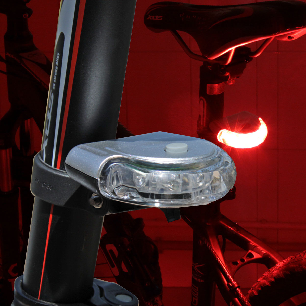 Eclairage pour vélo - Taillights - Ref 2401278 Image 1