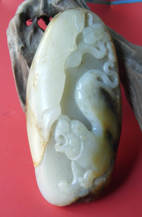 新疆和田白玉籽料虎手把件 玉虎小摆件 新疆和田白玉籽料虎把玩件