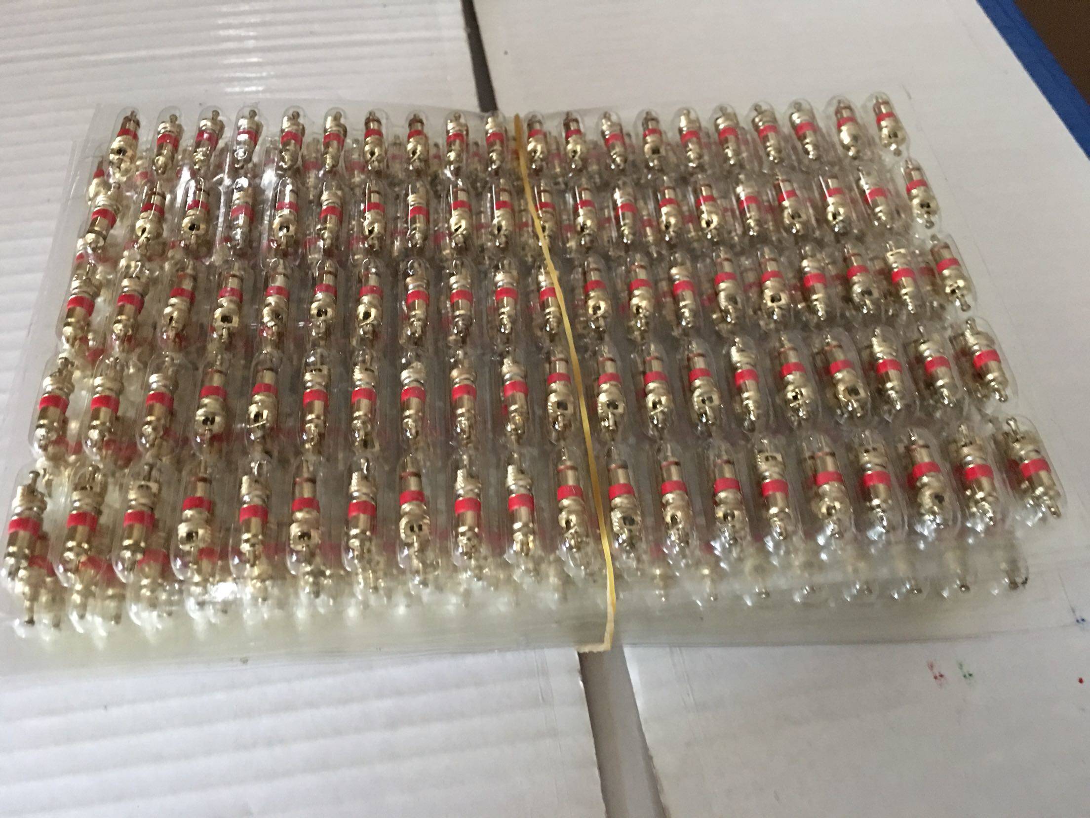 气针美式气门芯 汽车气门芯 自行车气门芯 绝不漏气一盒400只