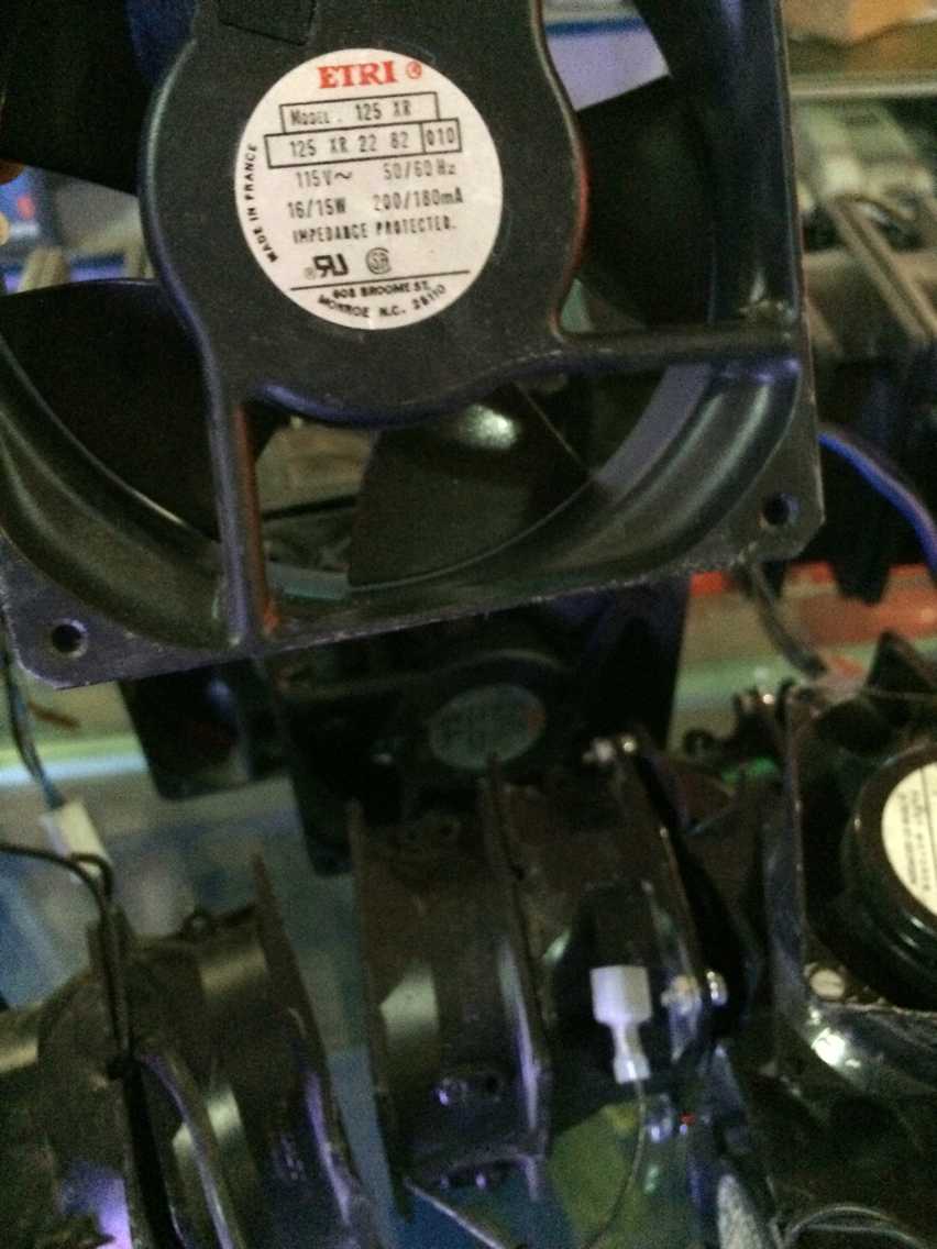 125XR0282090 正品法国牌ETRI 115V 120*120*38 交流125XR2282010