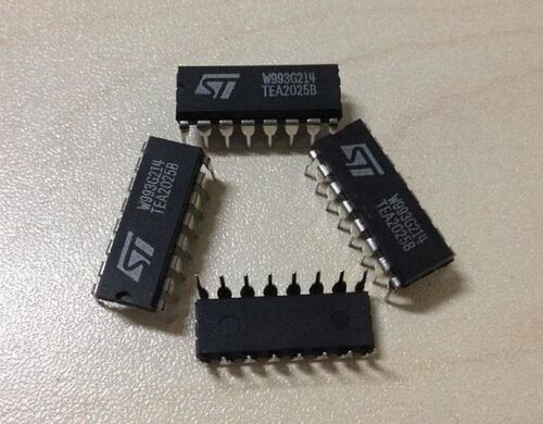 一条25PCS，0.33一个。（亲，还在为很多元器件采购困难而烦恼嘛 我们就是专业配套商家 亲们可以联系我们客服发BOM表格 我们会为亲尽快报价 已方便亲采购 以免耽误生产 滨耀电子商行）