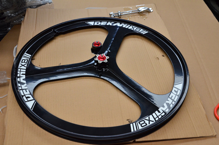 Roues de vélo cyclisme sur route - Ref 2370039 Image 1