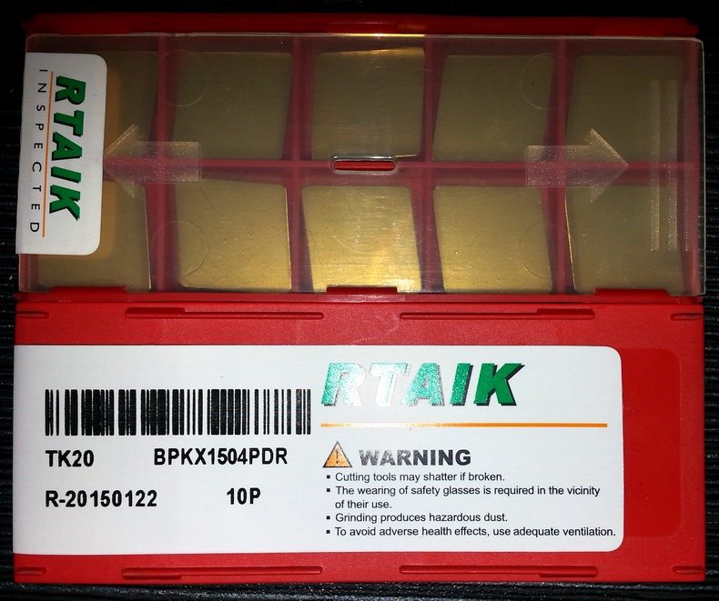 进口涂层铣刀片，82度菱形。大小16*4.5。主要加工范围 钢件，铸件，不锈钢，铸钢，模具钢。