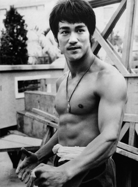 李小龙明星海报订做 怀旧复古写真 房间客厅装饰画挂画 N3013A