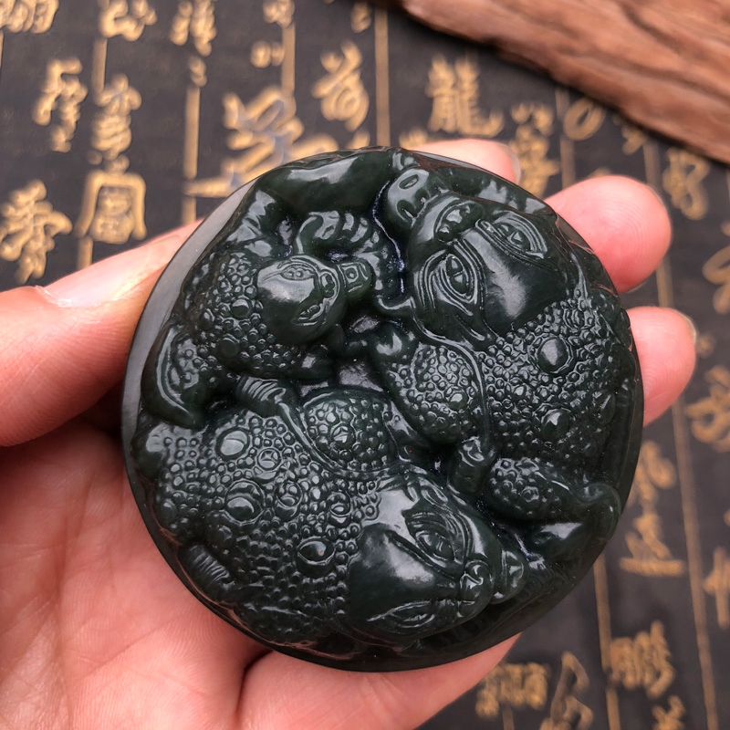 天然和田玉三足金蟾皮带扣转运护身招财 金蟾万贯玉扣送证书