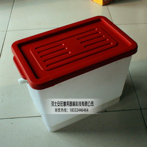 鸡舍水线用减压水箱 调压水箱养殖场专用水箱 自动饮水线水箱促销