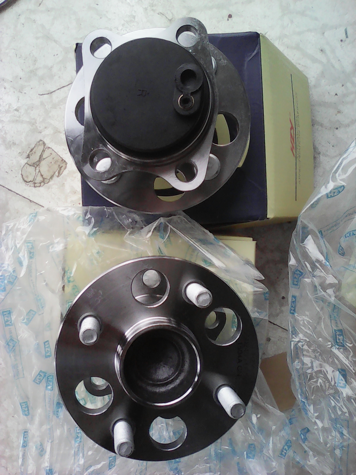 金杯智尚s30 s35英致g3后轮轴承轴头abs齿圈轮毂轴承总成 hzy轴承