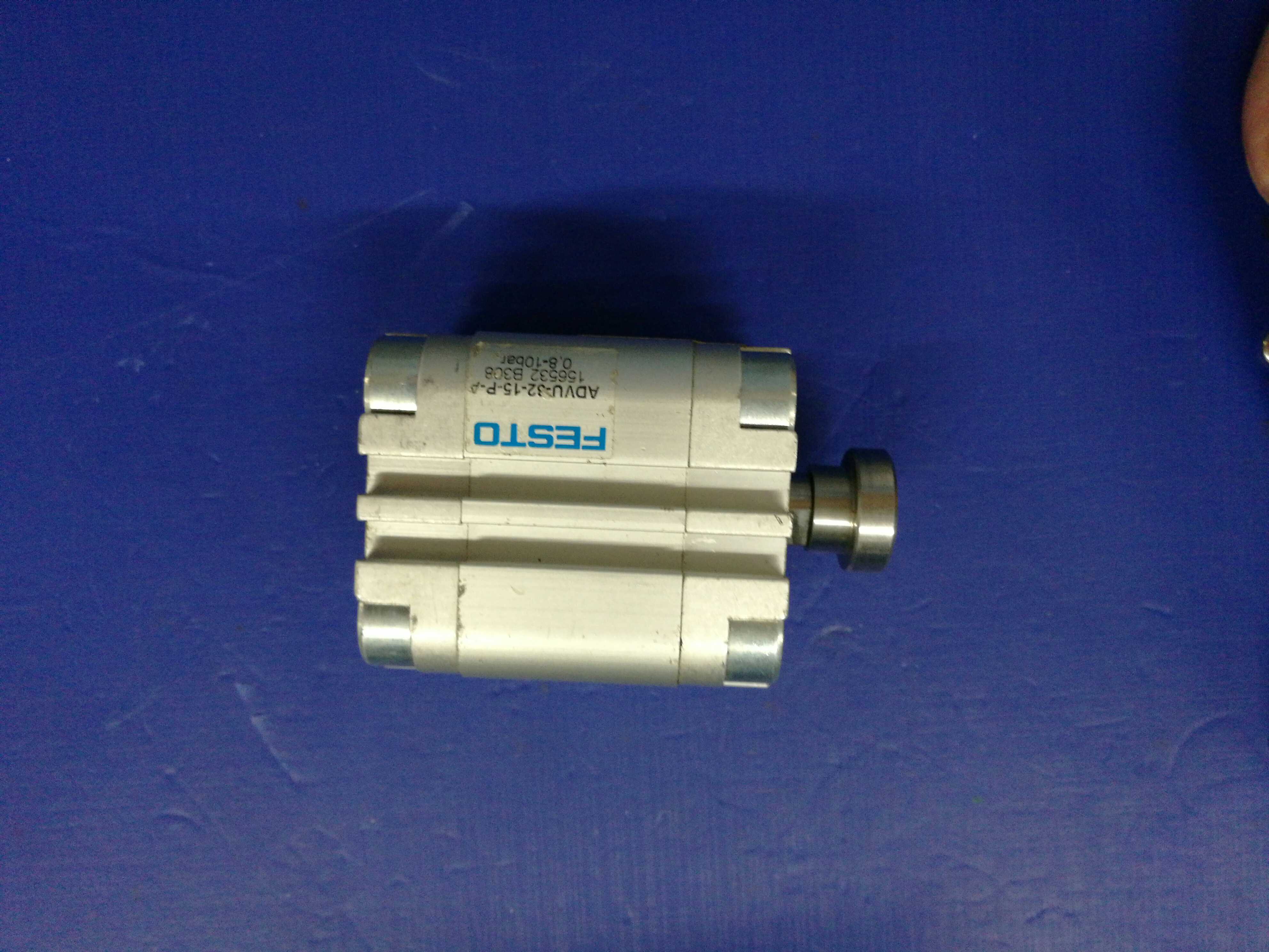 原装FESTO费斯托ADVU-32-15-P-A正品气缸，现货出售