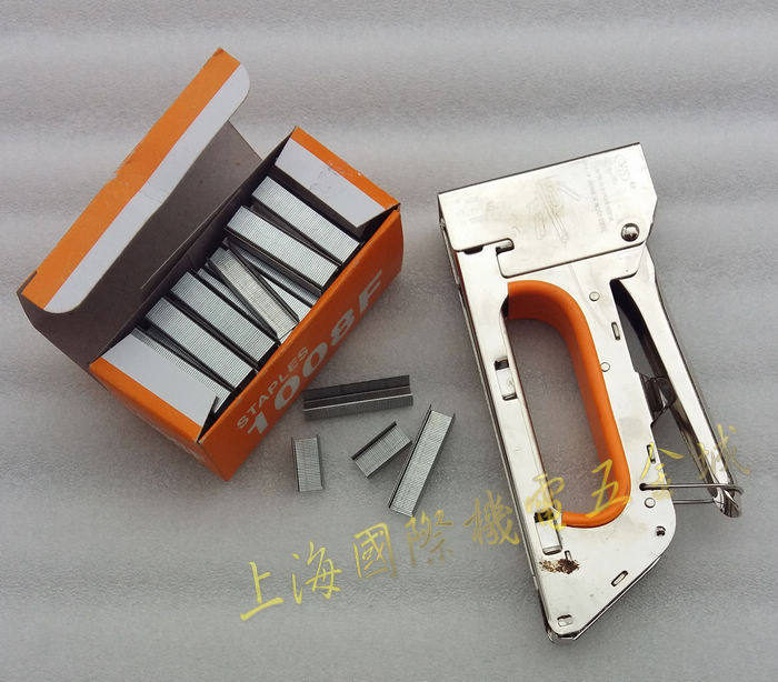 上海 恒绮广告牌马钉枪 手动钉枪 手动码钉枪 十字绣钉枪 1008F