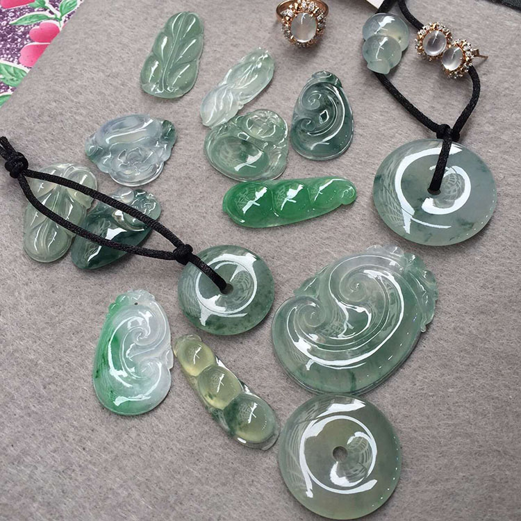 天然a貨翡翠吊墜觀音佛公樹葉如意平安扣福瓜葫蘆玉豆毛衣鏈 玉墜