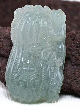 翡翠冰种a货立体精雕吊坠玉器