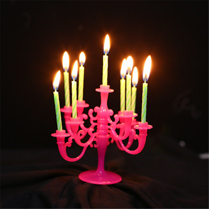 生日蛋糕儿童派对制造浪漫烛光