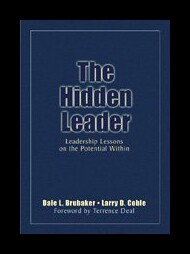 【预售】The Hidden Leader: Leadership Lessons on the Pote