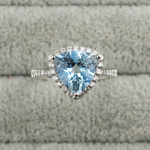 【顾客定制展示】18K金 2.18ct 三角形 天然海蓝宝 钻石戒指