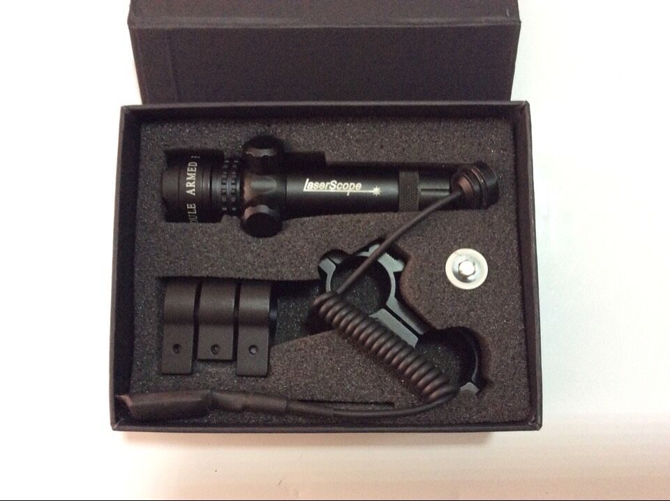 红激光适合晚上用，绿激光白天晚上都适用