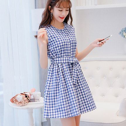 彩黛妃2017春夏新款韩版显瘦女装修身大码无袖时尚百搭格纹连衣裙