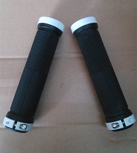 Poignées de vélo - Ref 2346891 Image 1