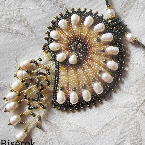 Broche en autre - Ref 1184086 Image 1