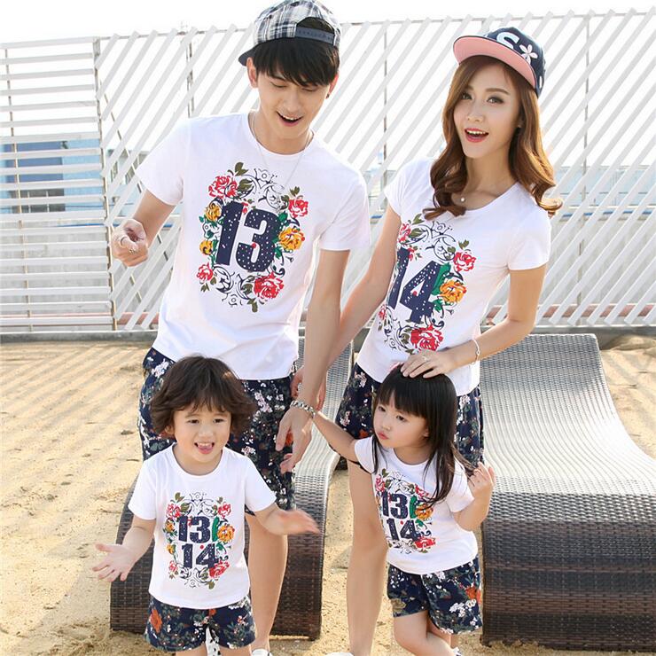 Cha mẹ và con mùa hè đầm ba t-shirt gia đình nhà 2018 làn sóng mới bé bốn gia đình mặc mẹ và con gái mẹ và con