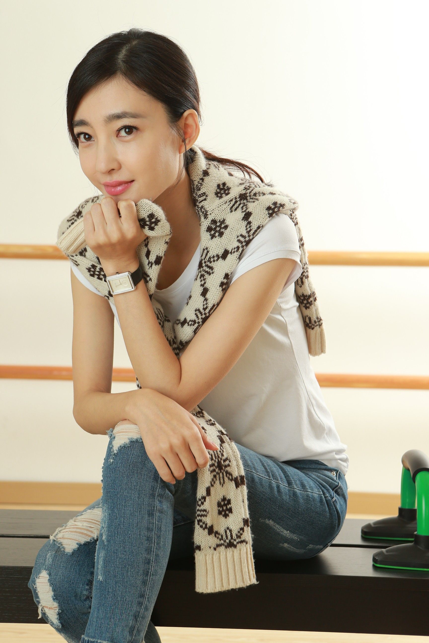 美女明星王丽坤海报制作高清写真相纸海报绢丝画印刷定做J8948A