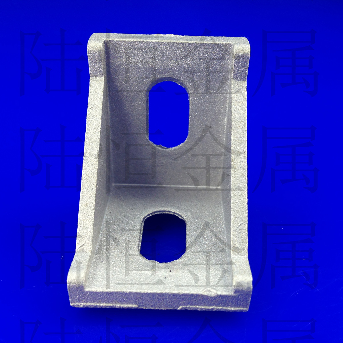 3030角件带反凸角件 铝型材配件3030角码 强力铸铝加厚角件