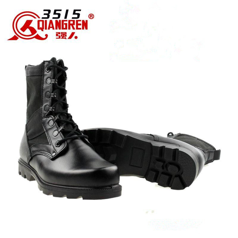 Boots militaires en cuir - lumière - Ref 1398596 Image 1