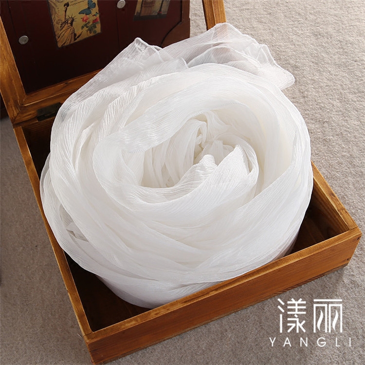百搭白色披肩草木染丝巾