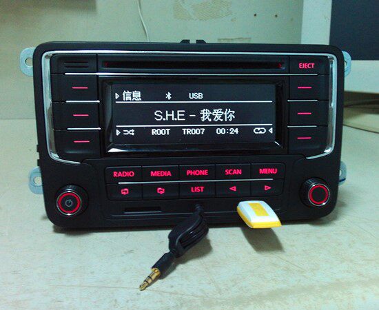 大众新桑塔纳宝来车载车CD机 新捷达蓝牙CD机 带USB/AUX/SD卡功能