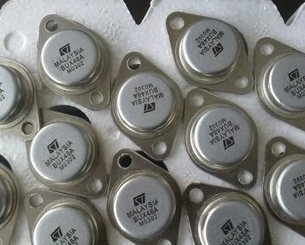 大功率三极管 BUX48A 15A 450V 175W NPN TO-3铁帽超声波专用