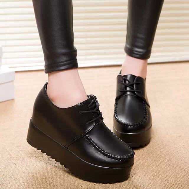 Chaussures de printemps collège - Ref 917988 Image 1