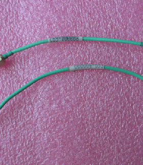 800004-693 800004-692 12.4GHz SMA 17 / 12公分 微波同轴电缆跳