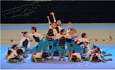 小荷风采那时花开六一舞蹈演出服