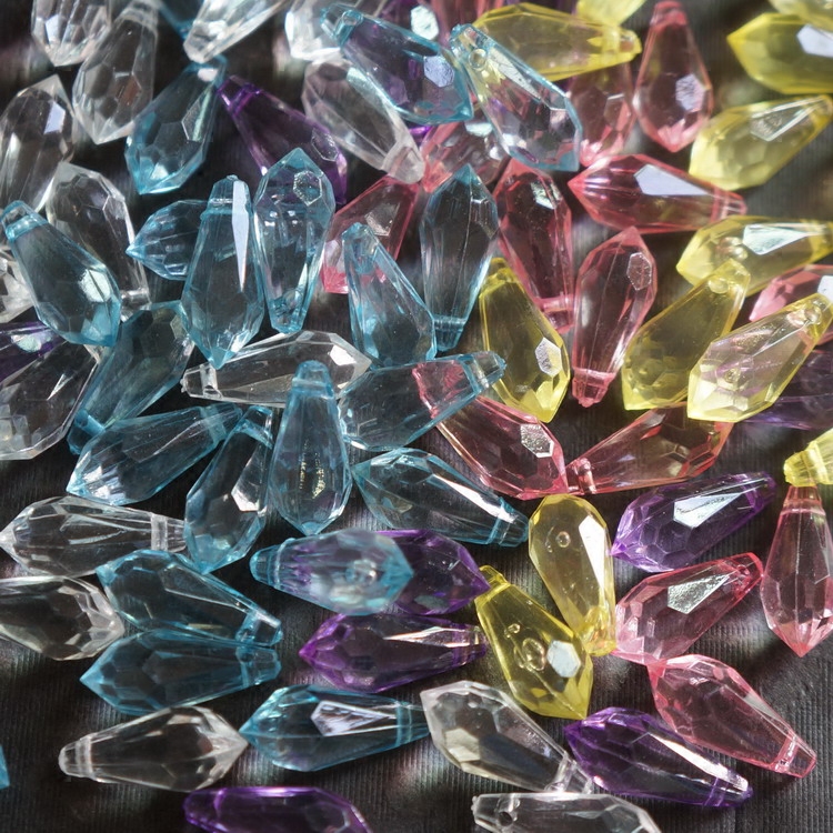 diy手工飾品服飾配件 亞克力透明精美小吊飾 台燈燈飾小鑽石挂件在類目 飾品/流行首飾/時尚飾品新, DIY配件, 其他DIY飾品配件中 - 來自Buy2taobao.com提供專業的淘寶代購服務