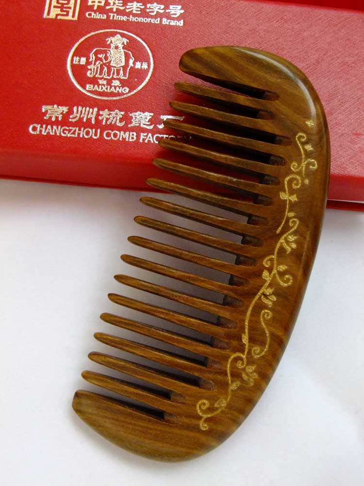 转行拍下改价-白象天然绿檀木梳子 整料宽齿雕刻烫金工艺  礼物