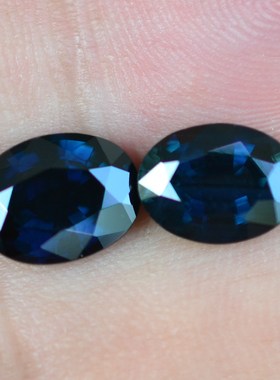 天然蓝宝石裸石 7*9mm vvs级  蓝色暗火火彩 可做女士戒指 特惠